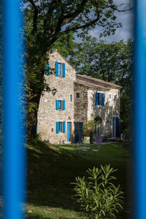 Le Parfum Bleu Bed & Breakfast Chantemerle-les-Grignan Exterior photo